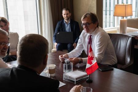 Герман Галущенко провів зустріч з міністром природних ресурсів Канади Джонатаном
