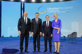 Денис Шмигаль: Україна планує відновити та збудувати понад 10 ГВт генерації до наступної зими. 