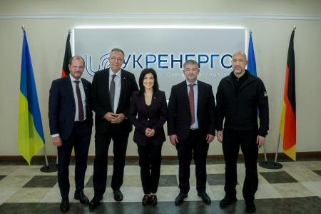 Денис Шмигаль та Федеральна міністерка економіки та енергетики Німеччини Катеріна Райхе відвідали енергооб’єкт
