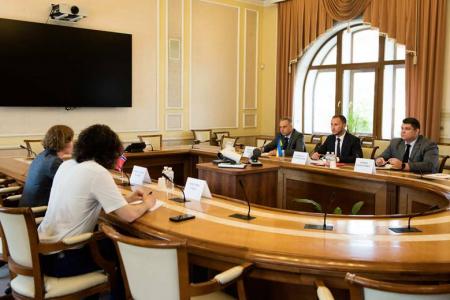 Відбулась зустріч заступника міністра енергетики України з питань європейської інтеграції Ярослава Демченкова з заступником голови місії Посольства Королівства Норвегія Александрою Вацко.