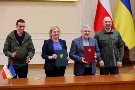 За підсумками українсько-польських міжурядових консультацій міністр енергетики України Герман Галущенко і міністр клімату та довкілля Польщі Анна Москва підписали Меморандум про наміри щодо співробітництва у сфері енергетики