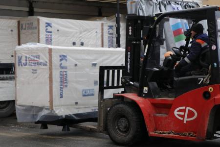 Азербайджан передав Україні чергову партію енергетичного обладнання