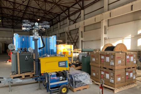 Енергетики Харківщини отримали 162 тонни обладнання для відновлювальних робіт