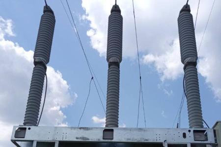 Енергетики Миколаївщини отримали 6 екскаваторів та високовольтне обладнання, закуплене за кошти Фонду енергетичної підтримки