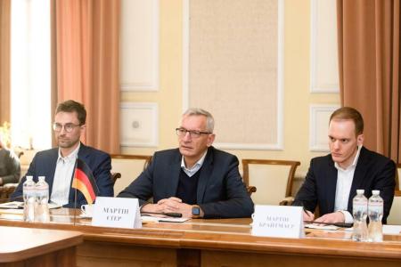 Стабільність енергопостачання і розвиток енергосектору: Герман Галущенко провів зустріч з послом Німеччини в Україні Мартіном Єґером