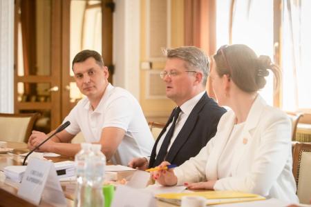 Нові внески до Фонду підтримки енергетики України та закупівля обладнання для розподіленої генерації: зустріч Германа Галущенка і директора Секретаріату Енергетичного Співтовариства Артура Лорковського