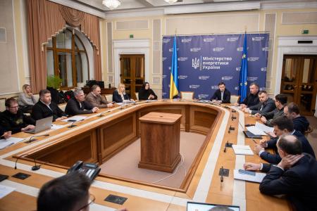 У Міненерго сформували кроки для безперебійного постачання пального в умовах військових ризиків 