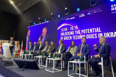 Залучення інвестицій для відбудови енергосектору: результати другого дня ReBuild Ukraine 2025