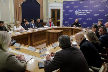 Денис Шмигаль: Маємо посилити соціальний захист енергетиків, які працюють у надскладних умовах
