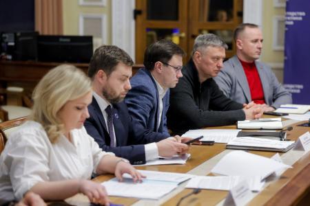 Денис Шмигаль: Маємо посилити соціальний захист енергетиків, які працюють у надскладних умовах