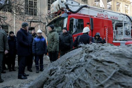 Денис Шмигаль ознайомив Генсека НАТО Марка Рютте з наслідками російської атаки на ТЕЦ у Києві