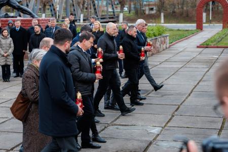 Денис Шмигаль: За підсумками «енергетичного Рамштайну» та Чорнобильської конференції досягнуто нових домовленостей щодо підтримки енергетики та ядерної безпеки