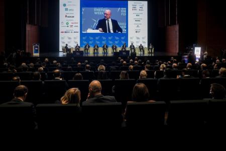 Україна готова ділитися з партнерами унікальним досвідом захисту енергосистеми від атак, — Денис Шмигаль 