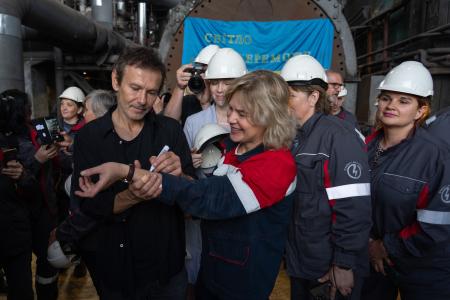 Денис Шмигаль відвідав енергетичний об’єкт на Київщині та подякував працівникам галузі
