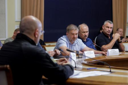 Денис Шмигаль: До опалювального сезону плануємо відновити до 6 ГВт генеруючих потужностей — роботи виконуються відповідно до графіків