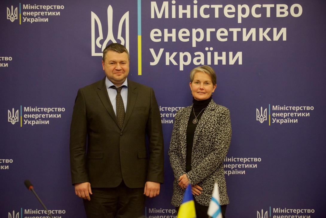 Перший заступник міністра енергетики Юрій Власенко та Посол Фінляндії в Україні Пяйві Лайне