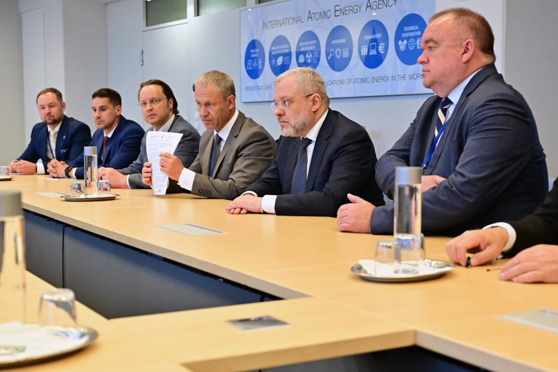 Герман Галущенко і гендиректор МАГАТЕ Рафаель Гроссі обговорили подальшу співпрацю у сфері ядерної безпеки в Україні