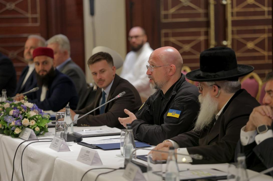 Денис Шмигаль взяв участь у заходах з нагоди 30-річчя Всеукраїнської ради церков і релігійних організацій