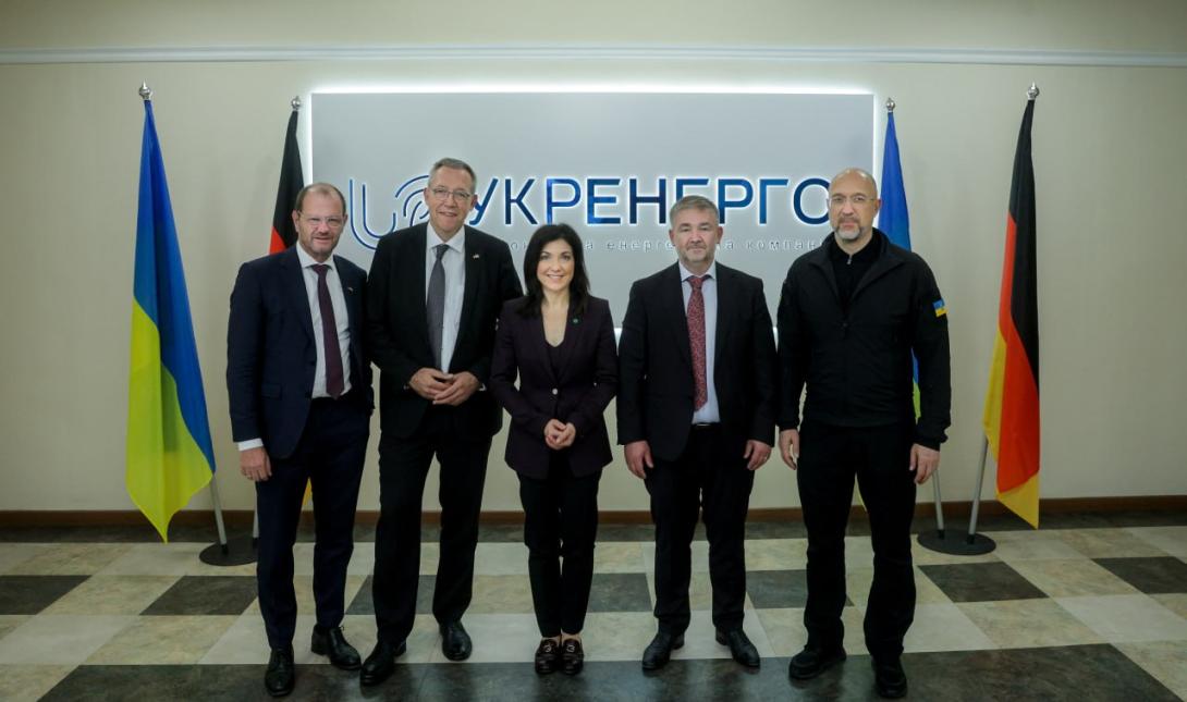 Денис Шмигаль та Федеральна міністерка економіки та енергетики Німеччини Катеріна Райхе відвідали енергооб’єкт